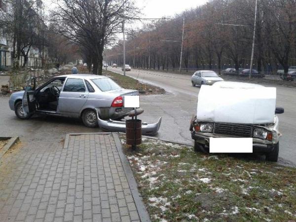 В Ставрополе в крупной аварии пострадали три человека
